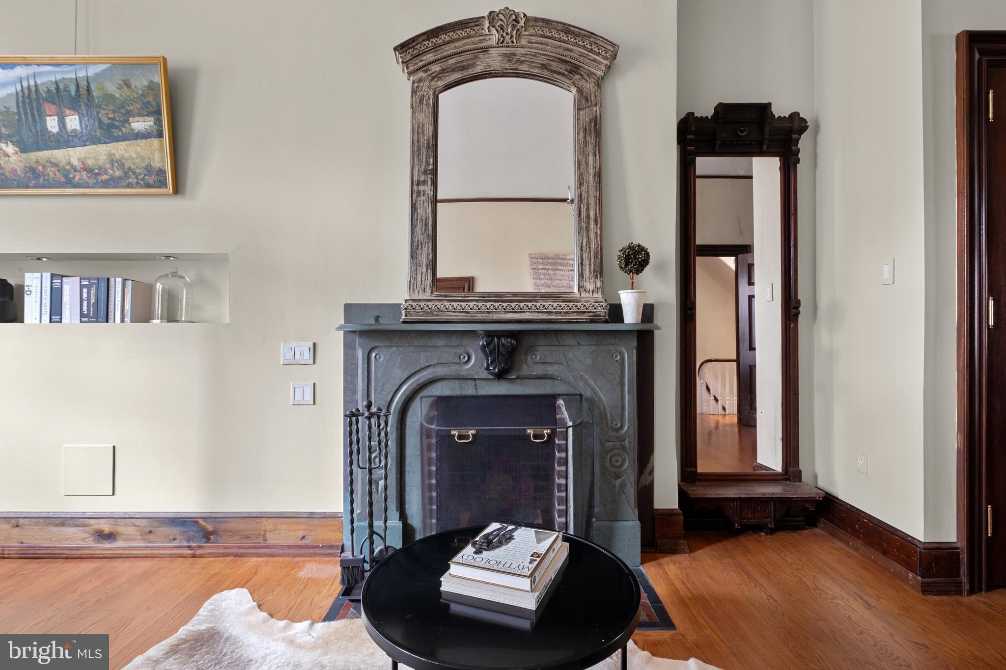 RITTENHOUSE SQUARE - Residential