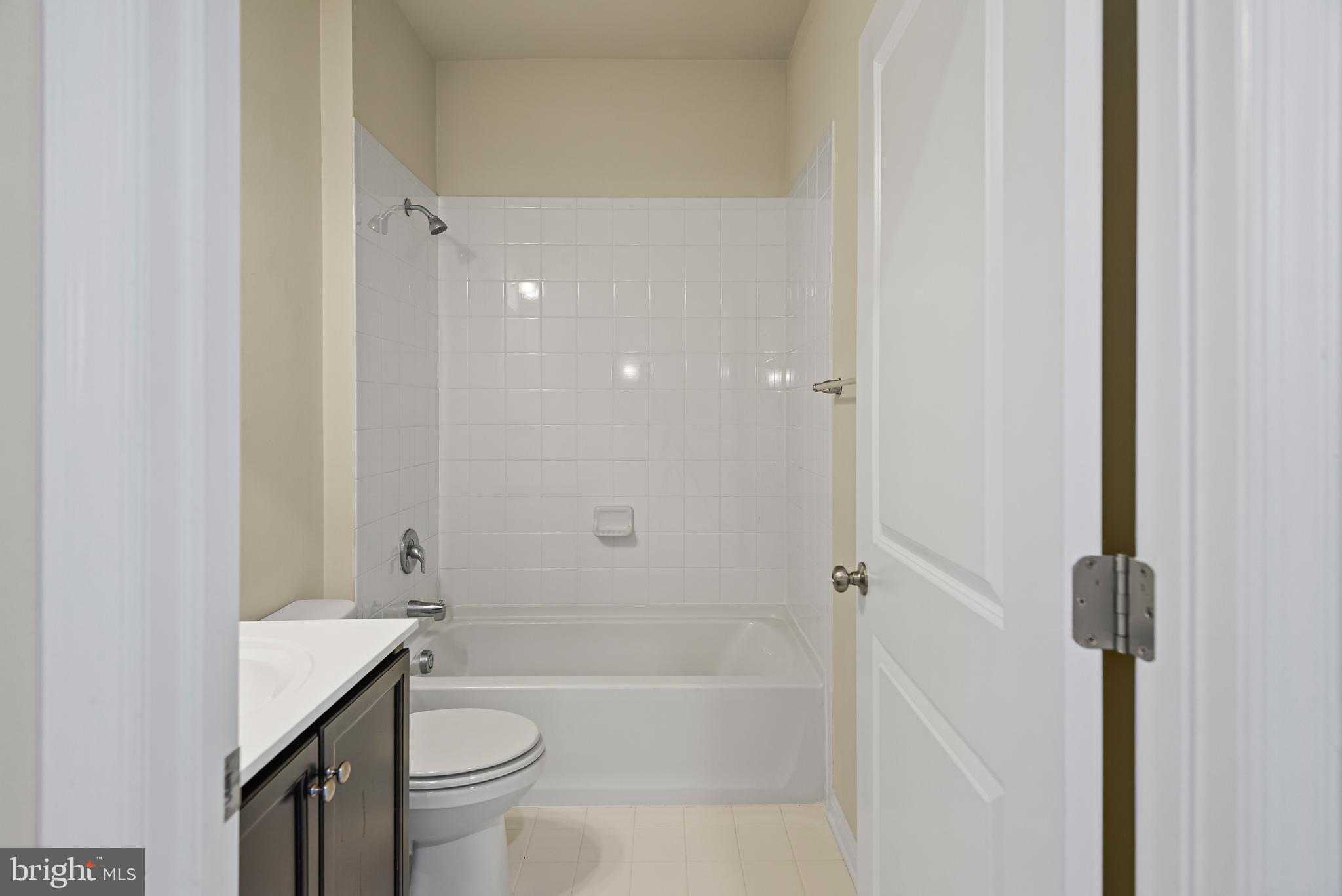 PARKSIDE - Residential Lease