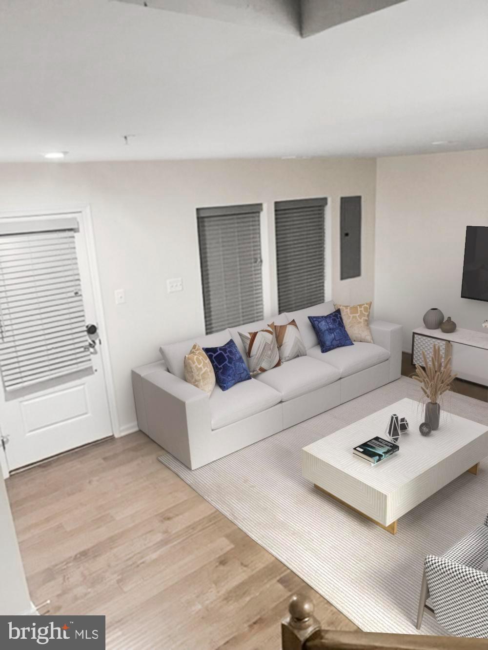 METRO POINTE - Residential