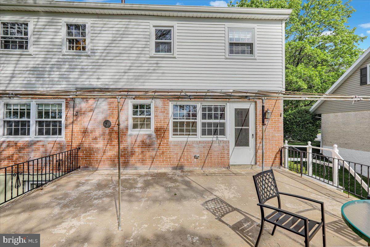 WHITFIELD - Residential