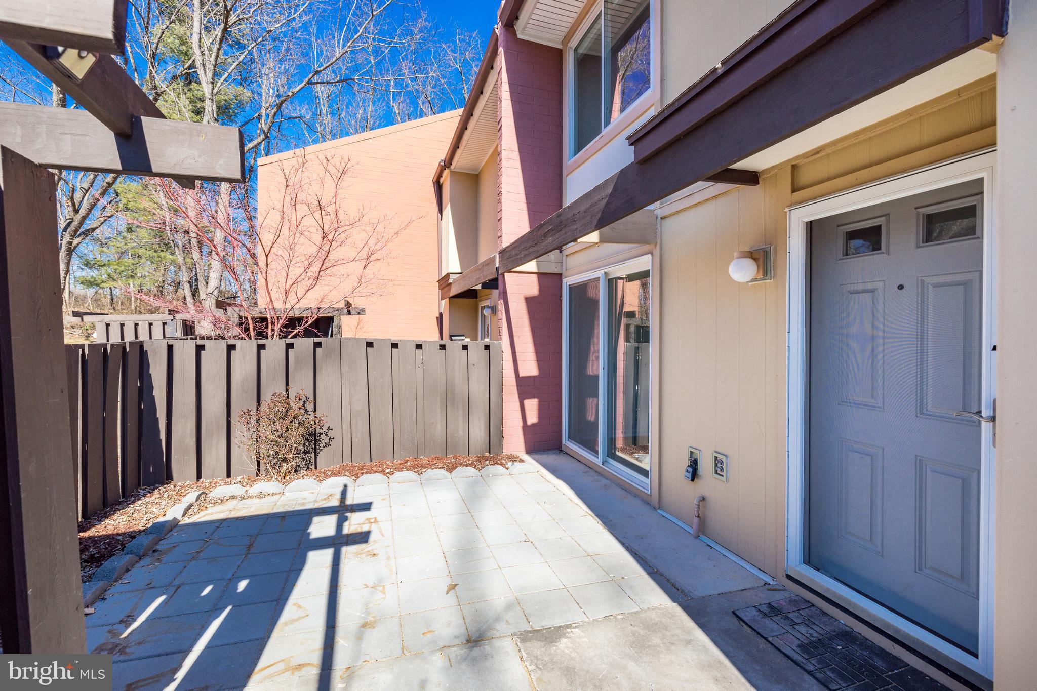 NORTHGATE SQUARE - Residential Lease