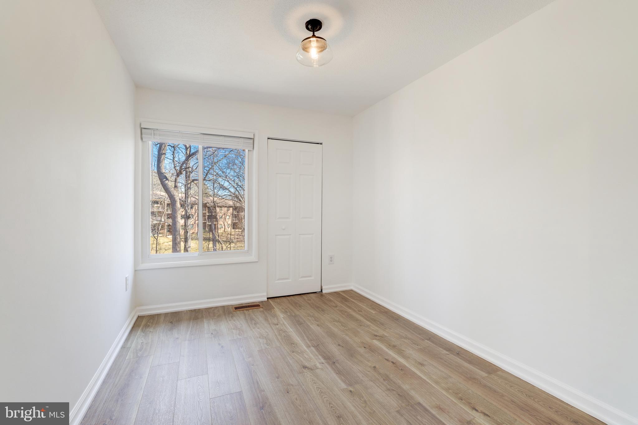 NORTHGATE SQUARE - Residential Lease