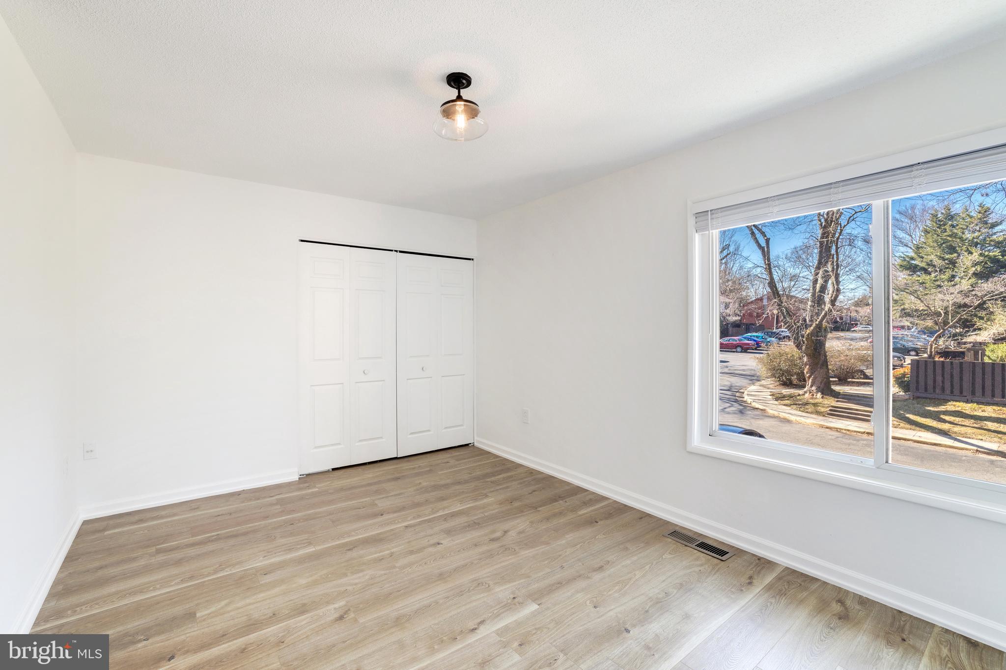NORTHGATE SQUARE - Residential Lease
