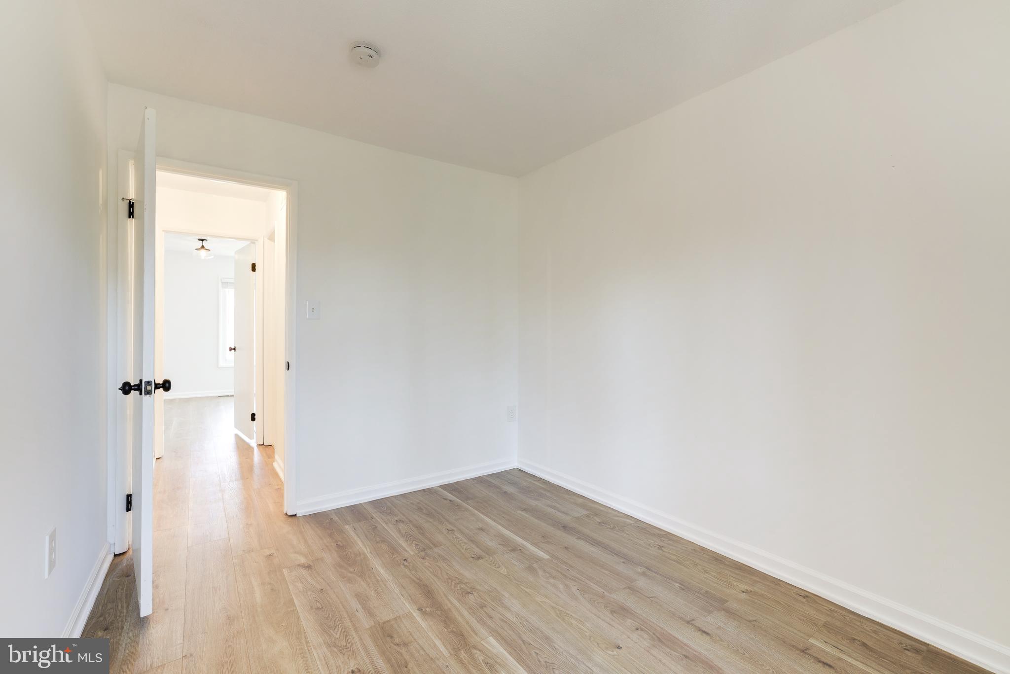 NORTHGATE SQUARE - Residential Lease