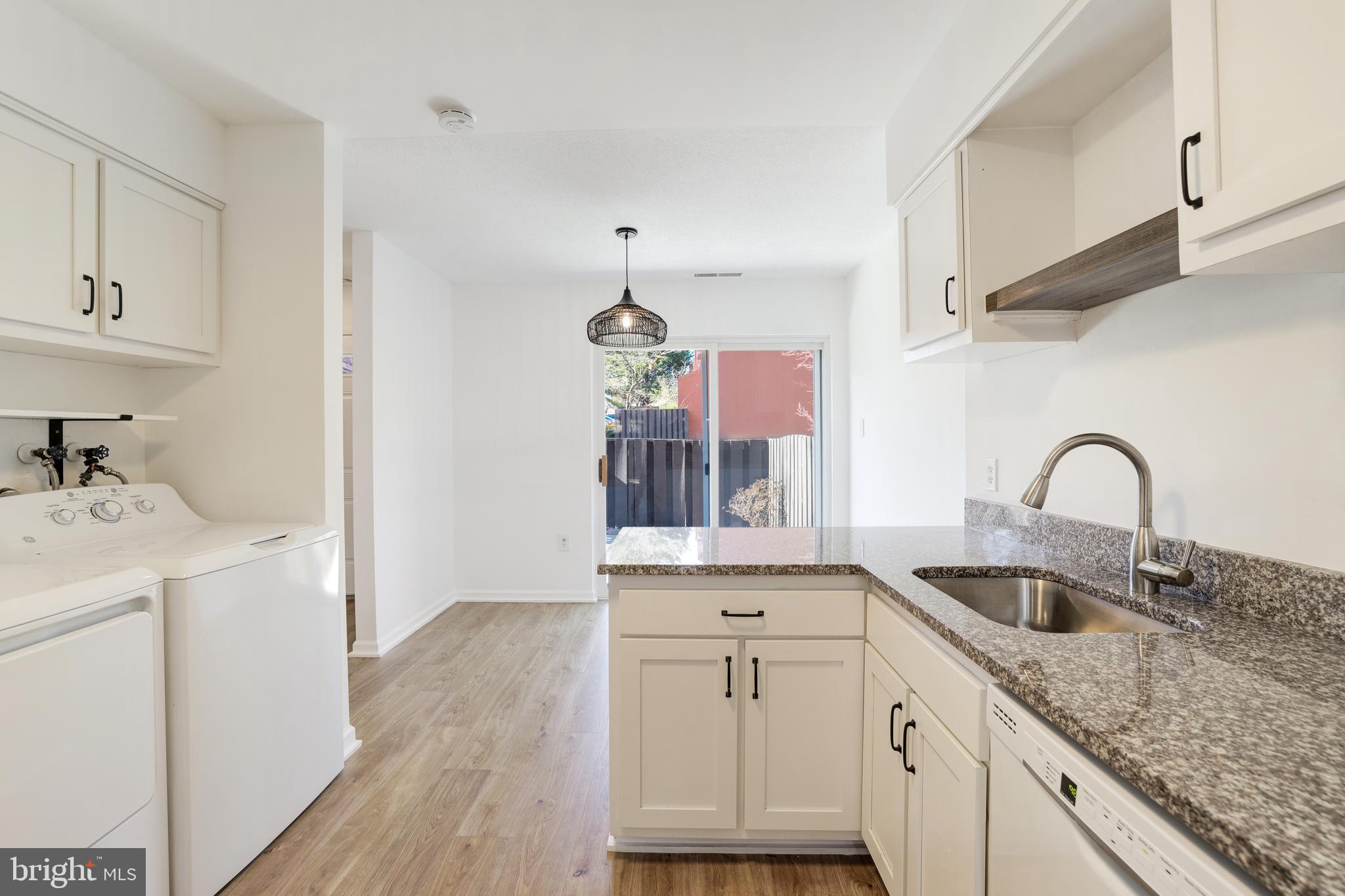 NORTHGATE SQUARE - Residential Lease