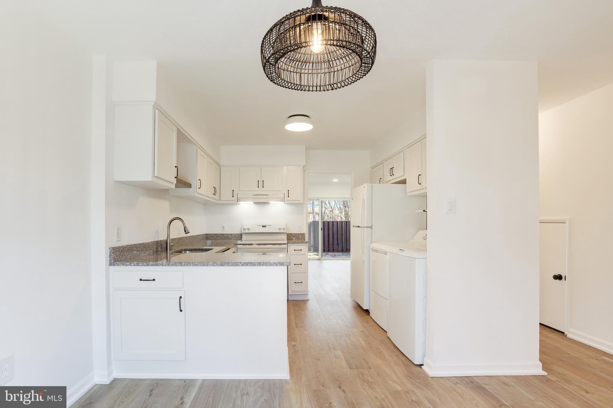 NORTHGATE SQUARE - Residential Lease