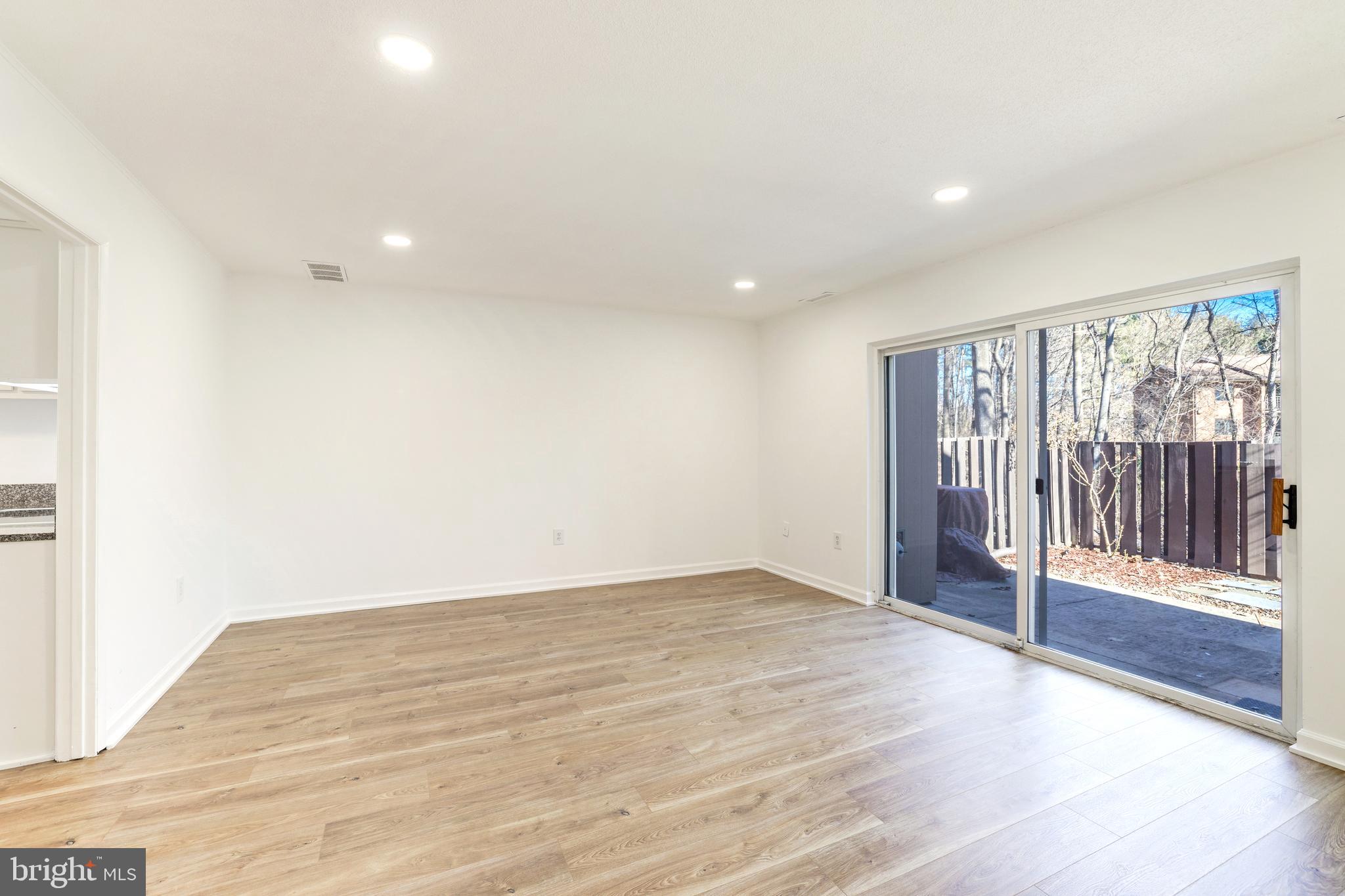 NORTHGATE SQUARE - Residential Lease