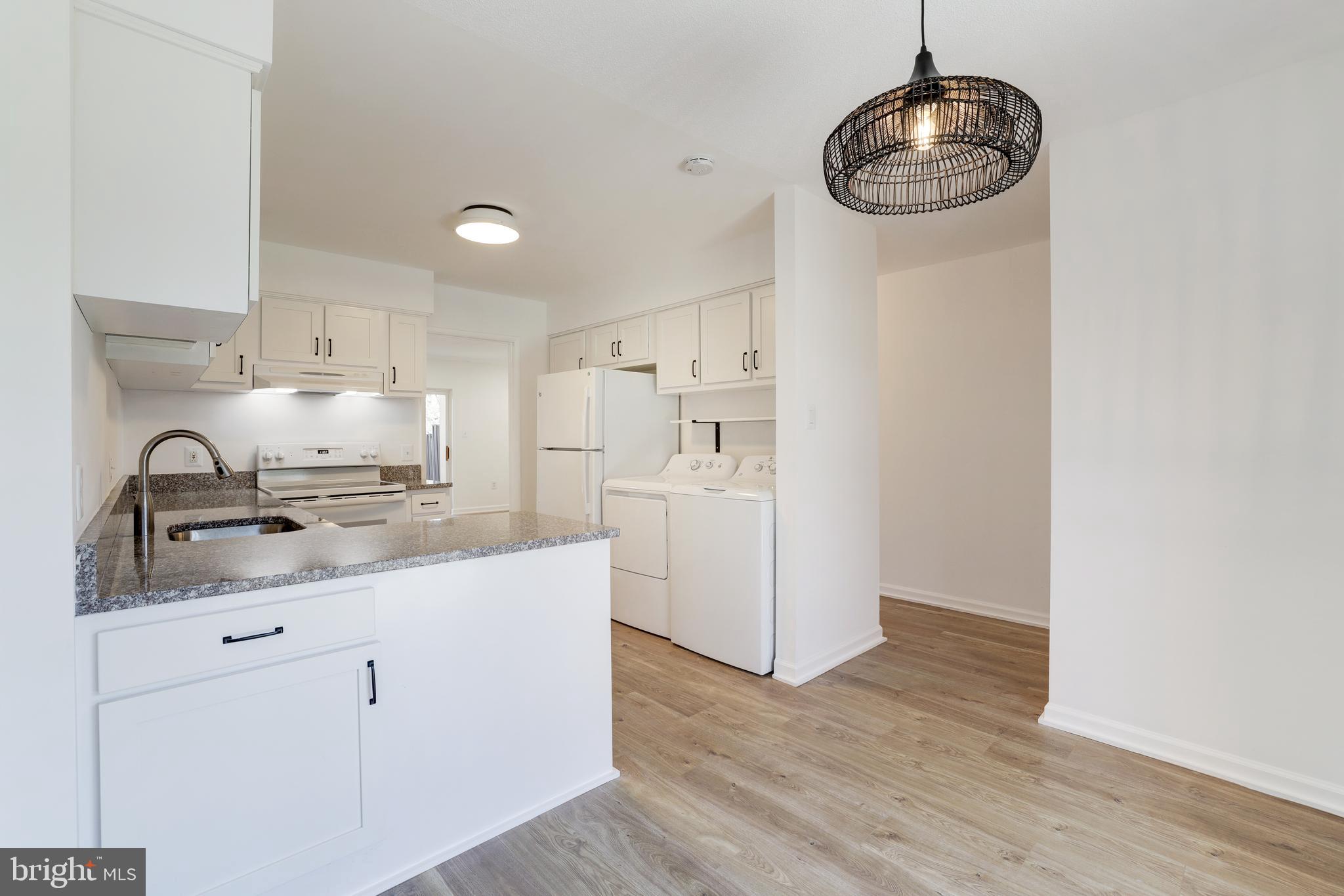 NORTHGATE SQUARE - Residential Lease