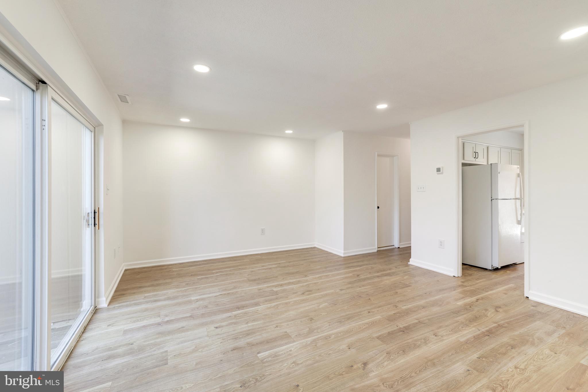 NORTHGATE SQUARE - Residential Lease
