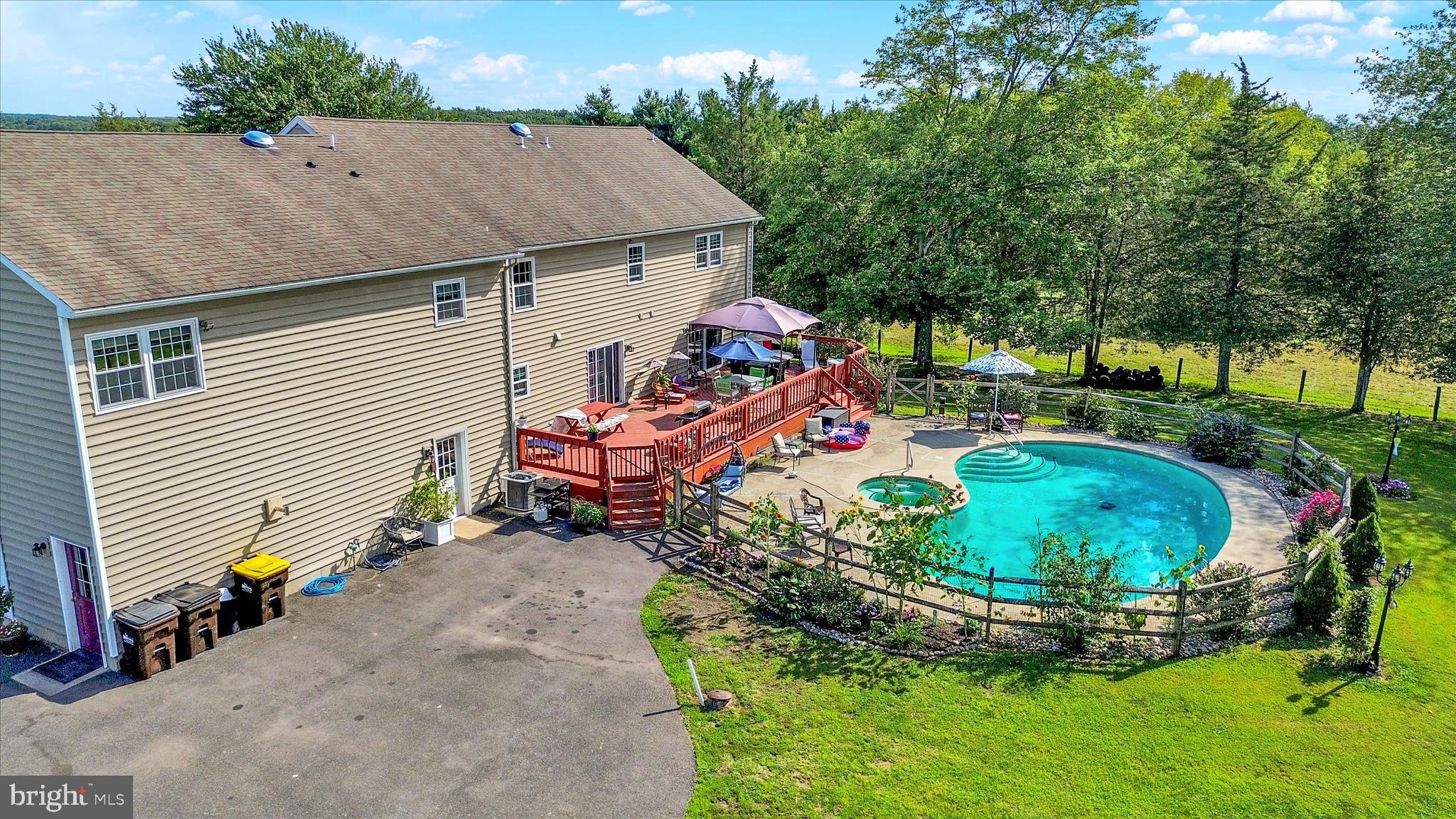 SWEET BRIAR - Residential