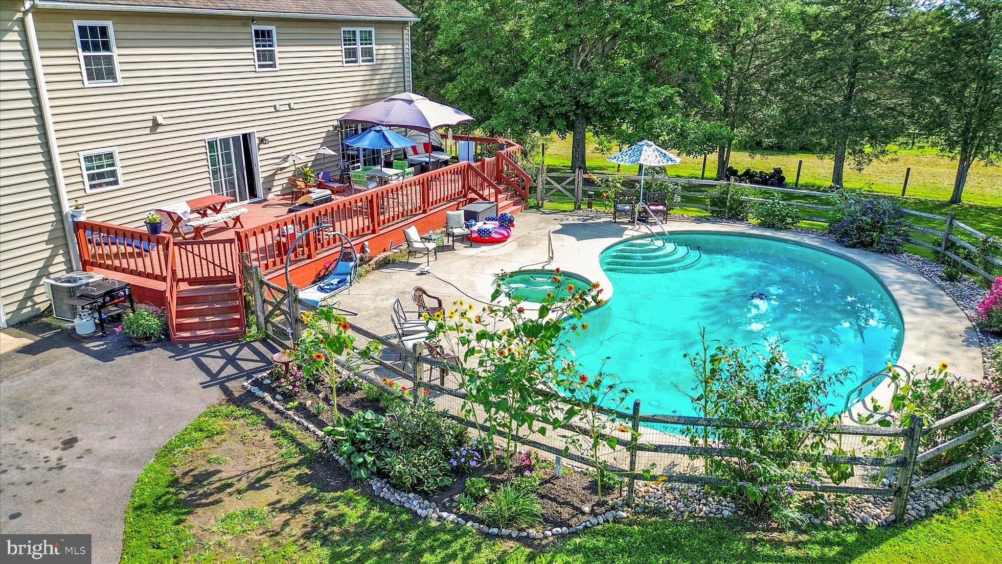 SWEET BRIAR - Residential