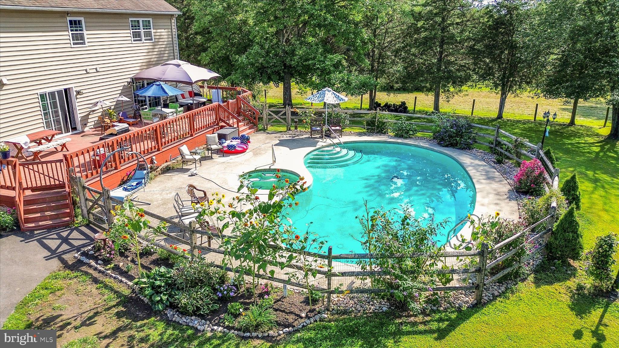 SWEET BRIAR - Residential