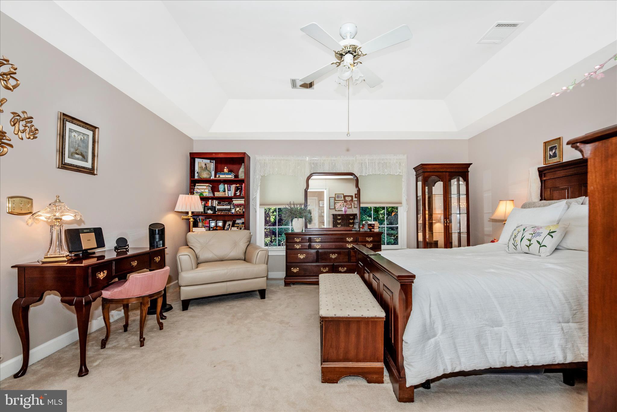 WINDSOR KNOLLS - Residential