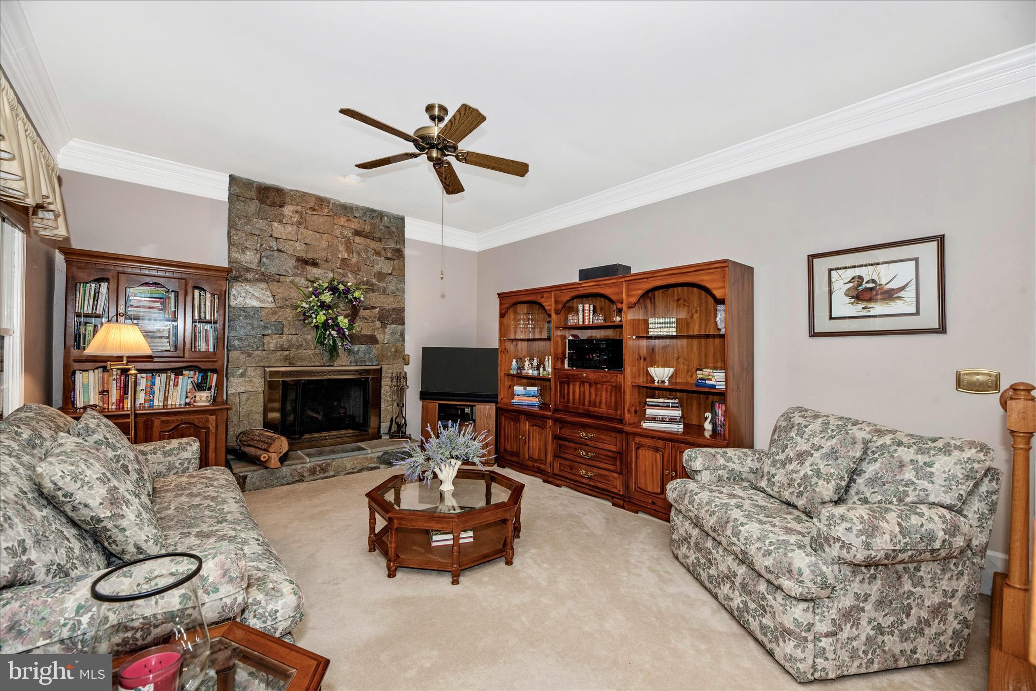 WINDSOR KNOLLS - Residential