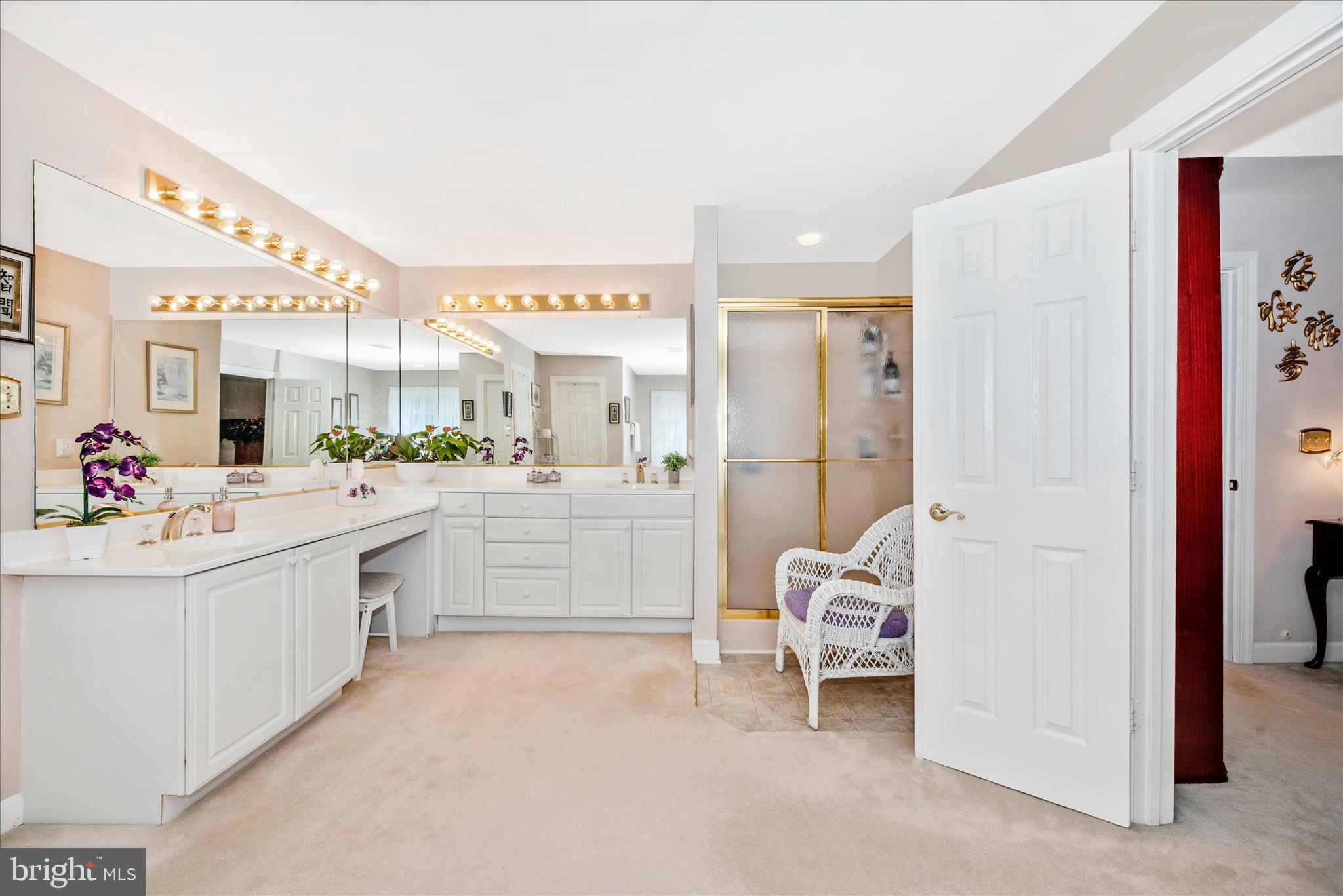 WINDSOR KNOLLS - Residential