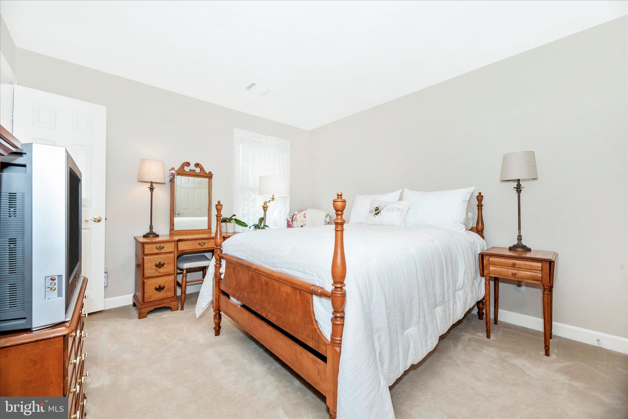 WINDSOR KNOLLS - Residential