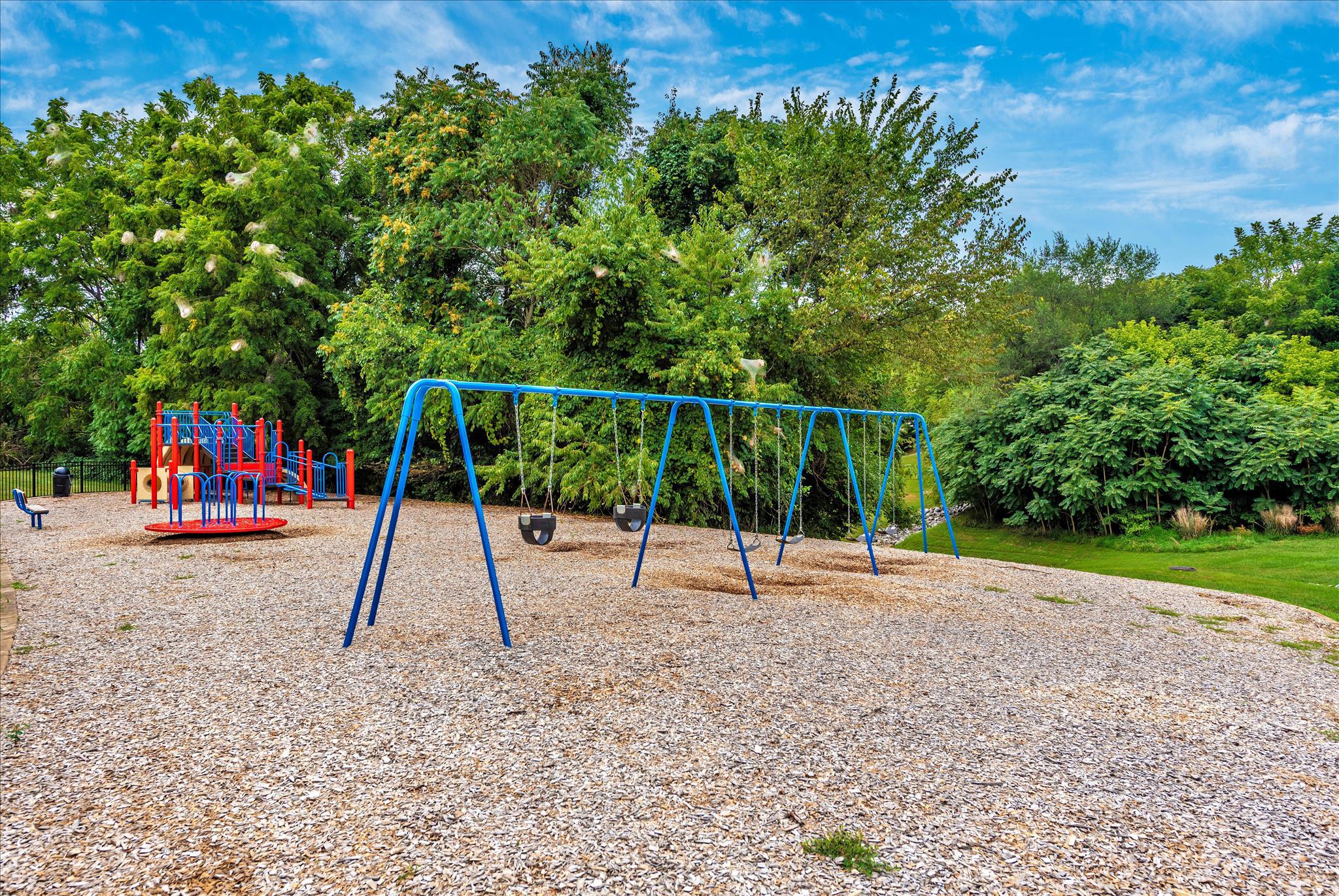 WINDSOR KNOLLS - Residential