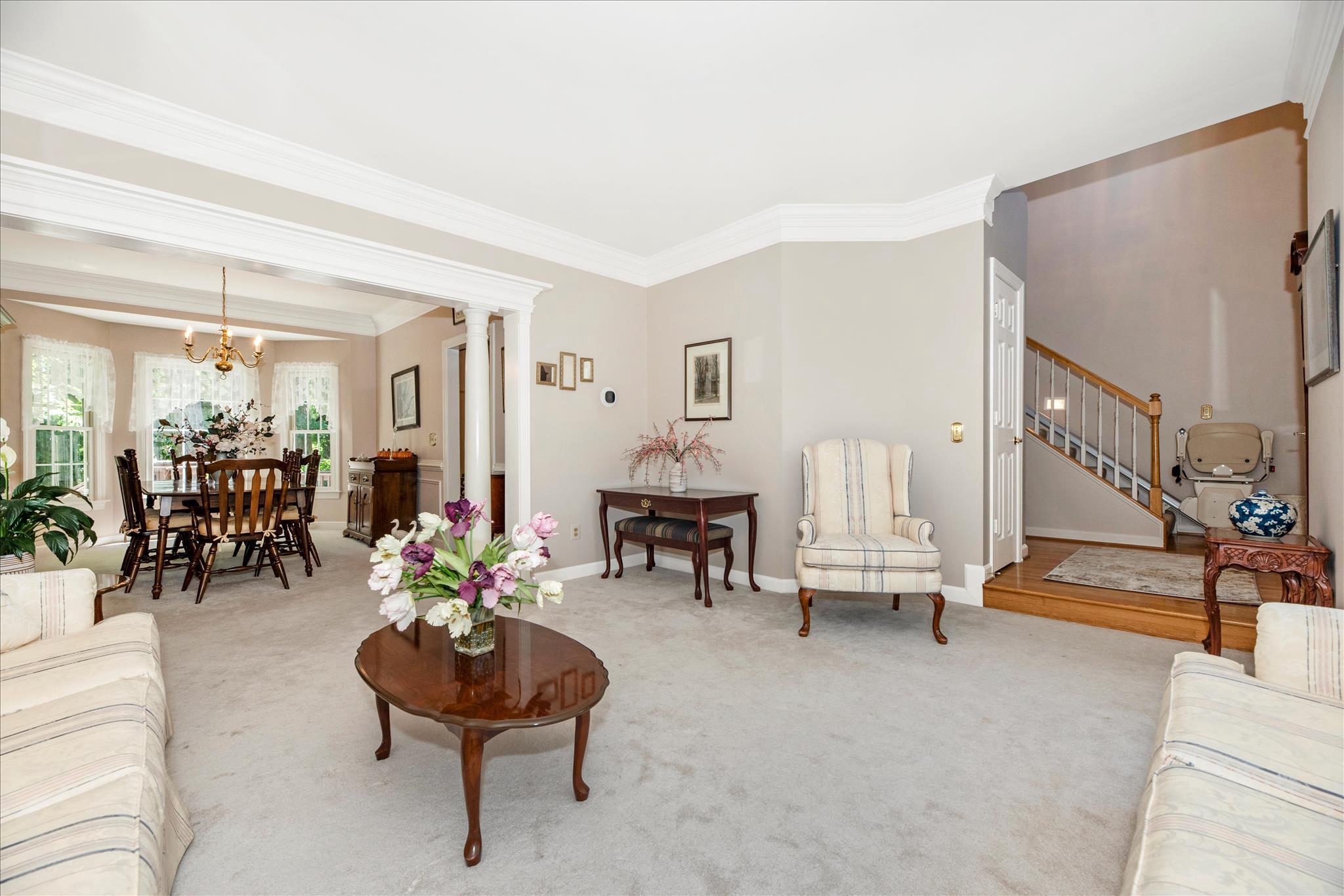 WINDSOR KNOLLS - Residential