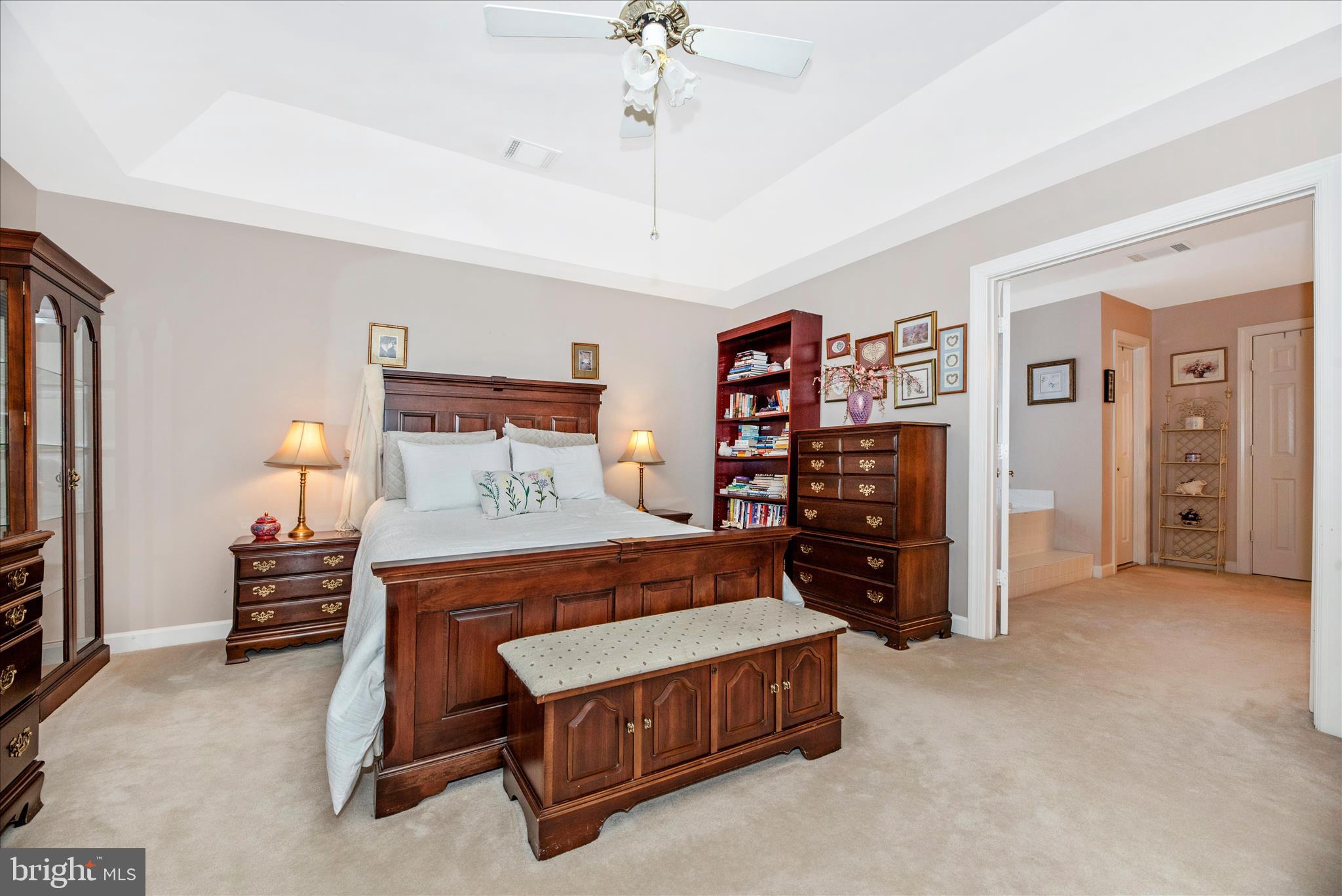 WINDSOR KNOLLS - Residential