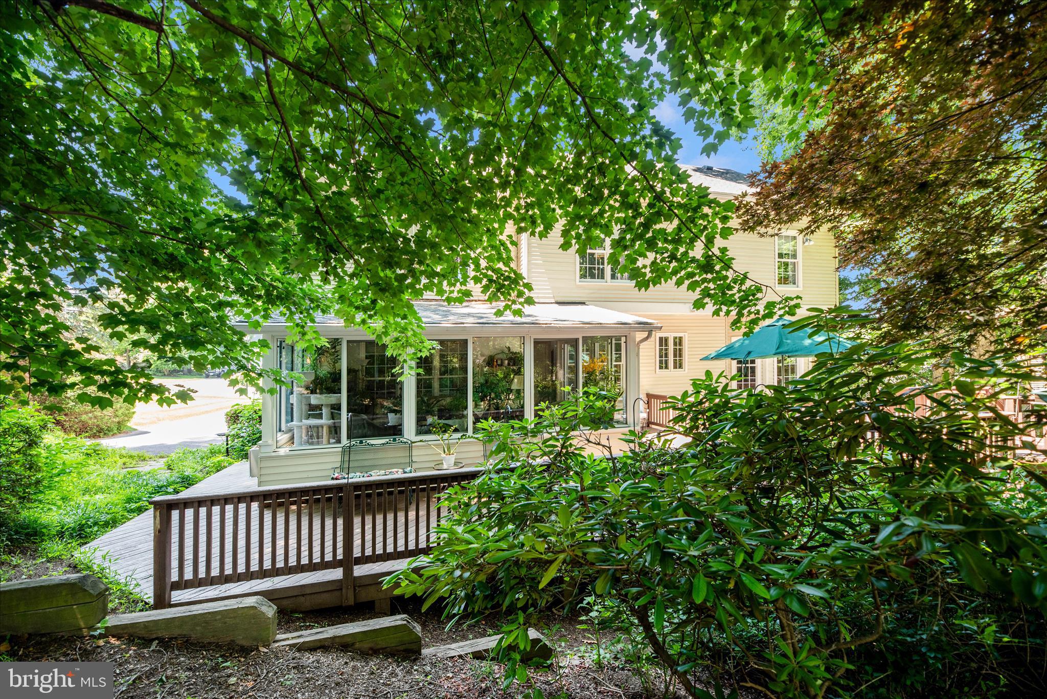 WINDSOR KNOLLS - Residential