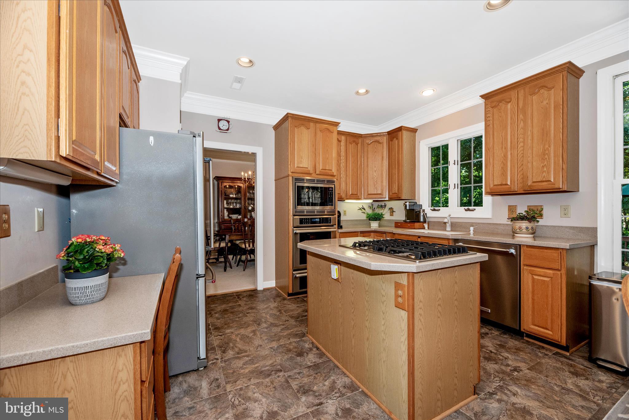 WINDSOR KNOLLS - Residential