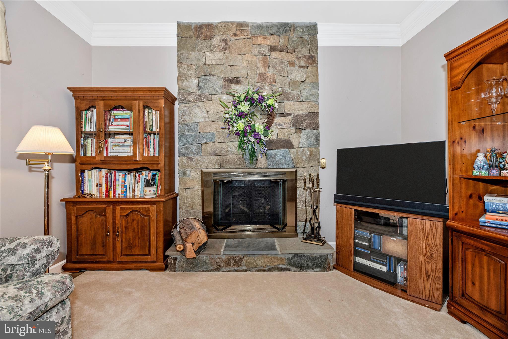 WINDSOR KNOLLS - Residential