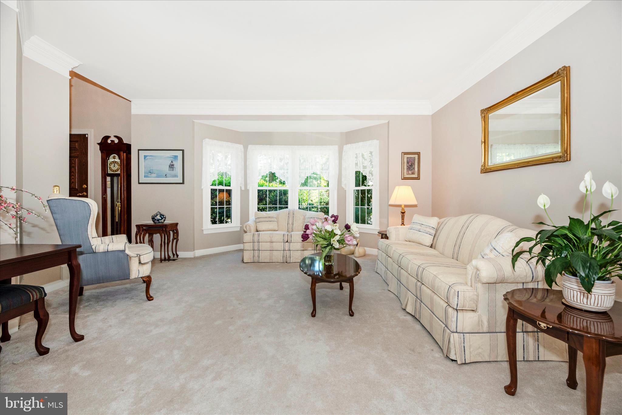 WINDSOR KNOLLS - Residential