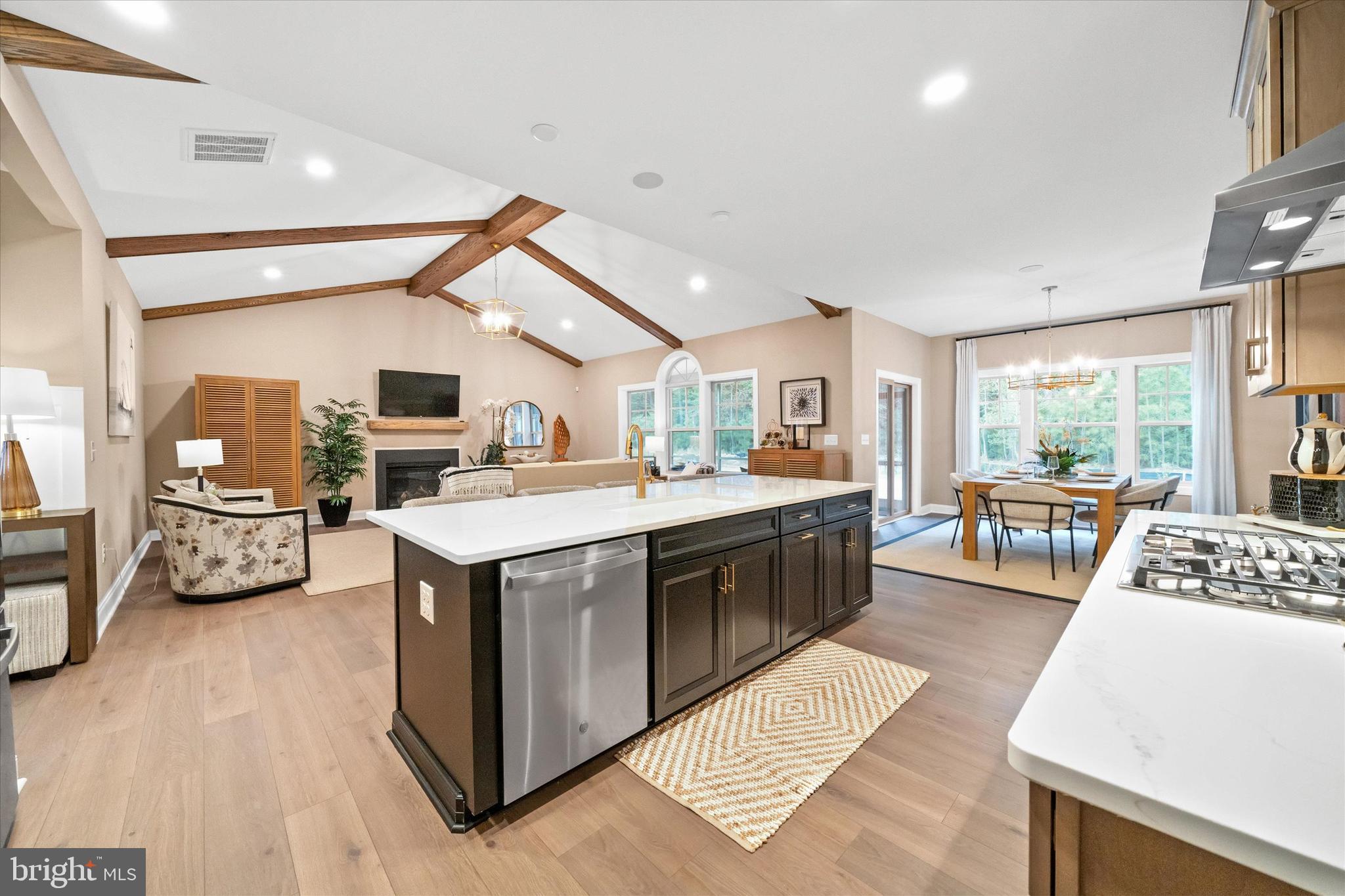THE VINES OF SANDHILL - Residential