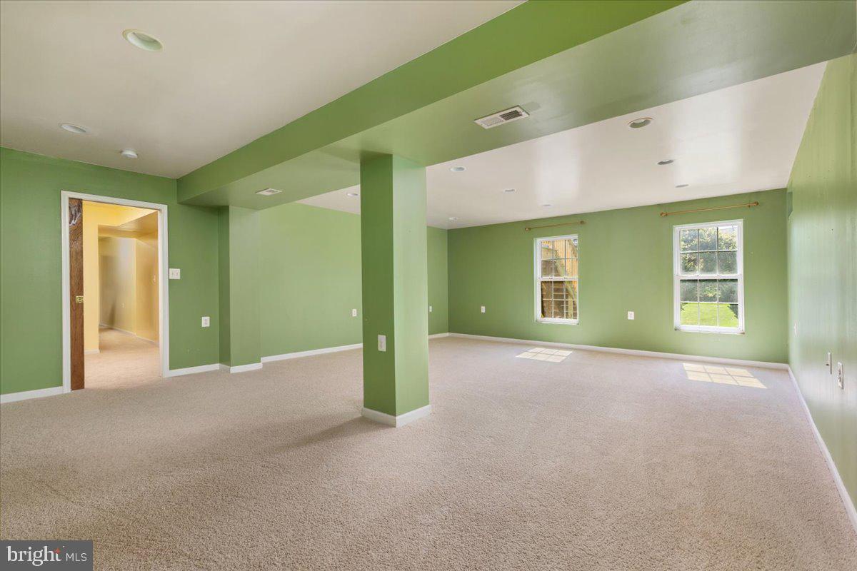 REDWOOD LAKES - Residential