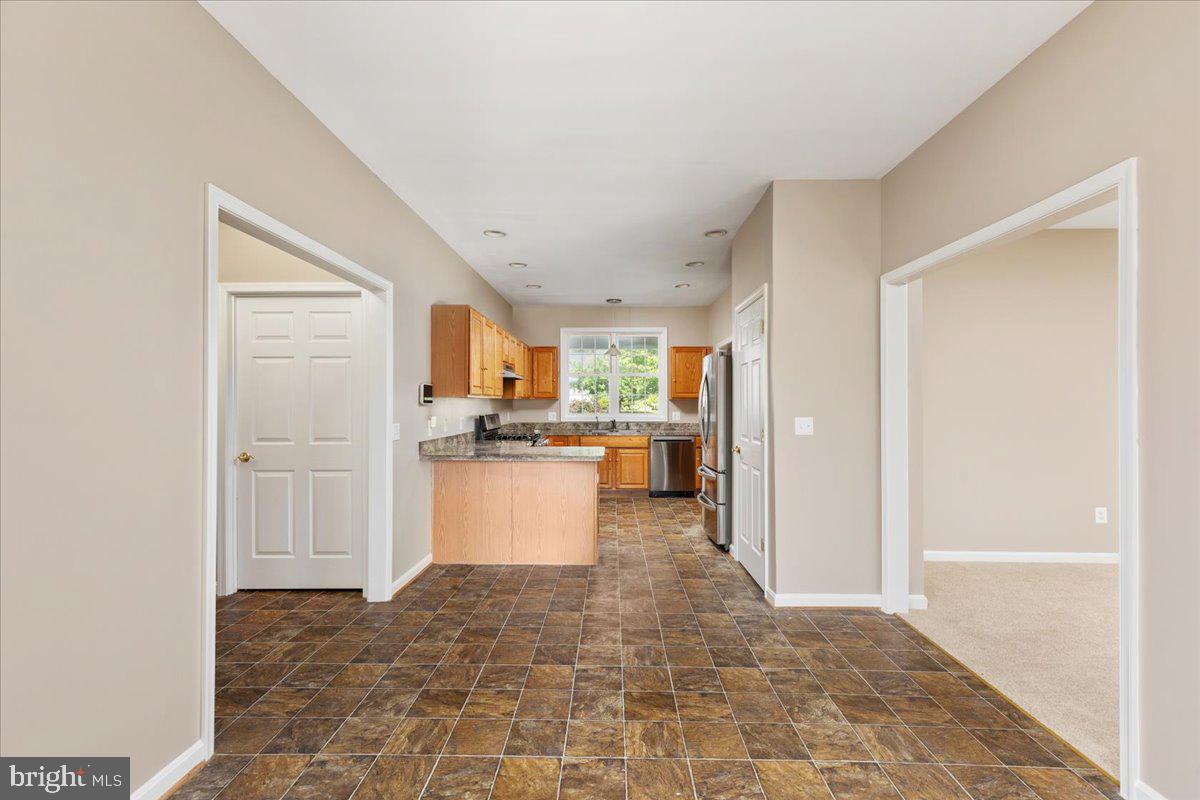 REDWOOD LAKES - Residential