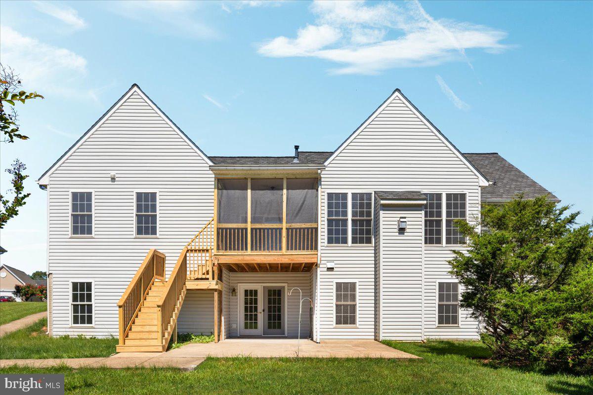 REDWOOD LAKES - Residential