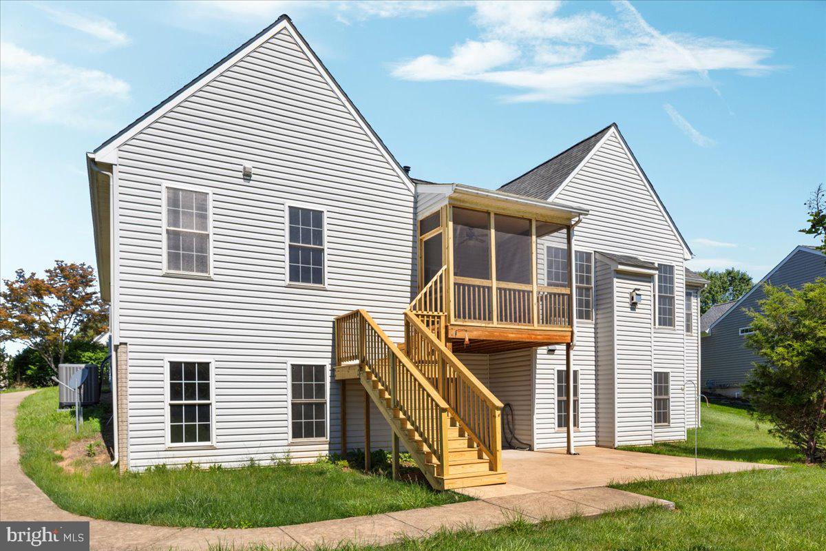 REDWOOD LAKES - Residential