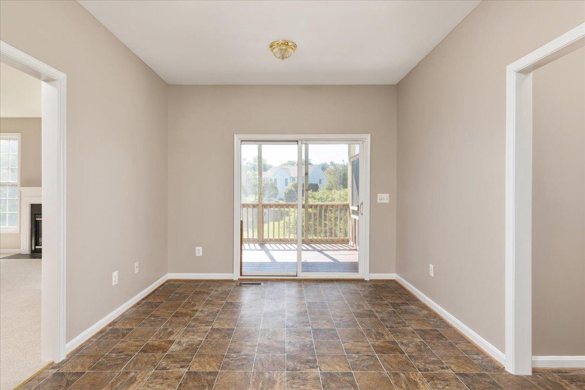 REDWOOD LAKES - Residential