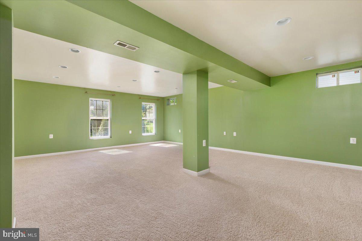 REDWOOD LAKES - Residential
