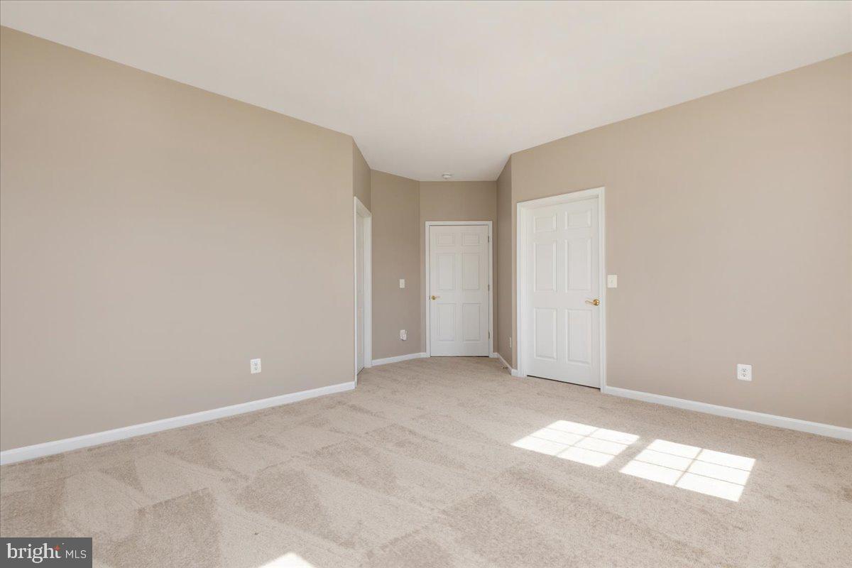 REDWOOD LAKES - Residential