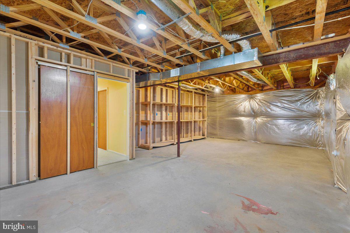 REDWOOD LAKES - Residential