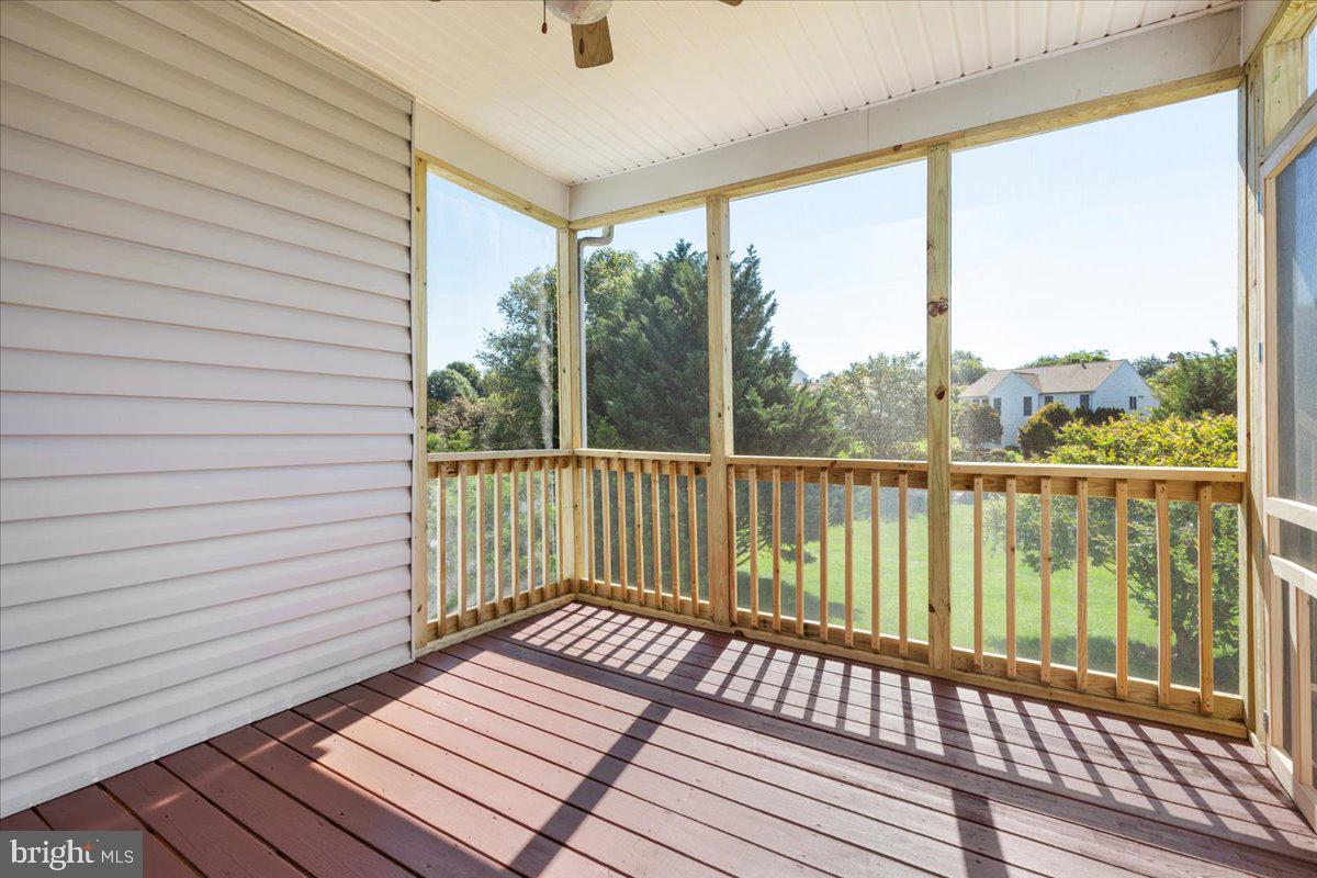 REDWOOD LAKES - Residential