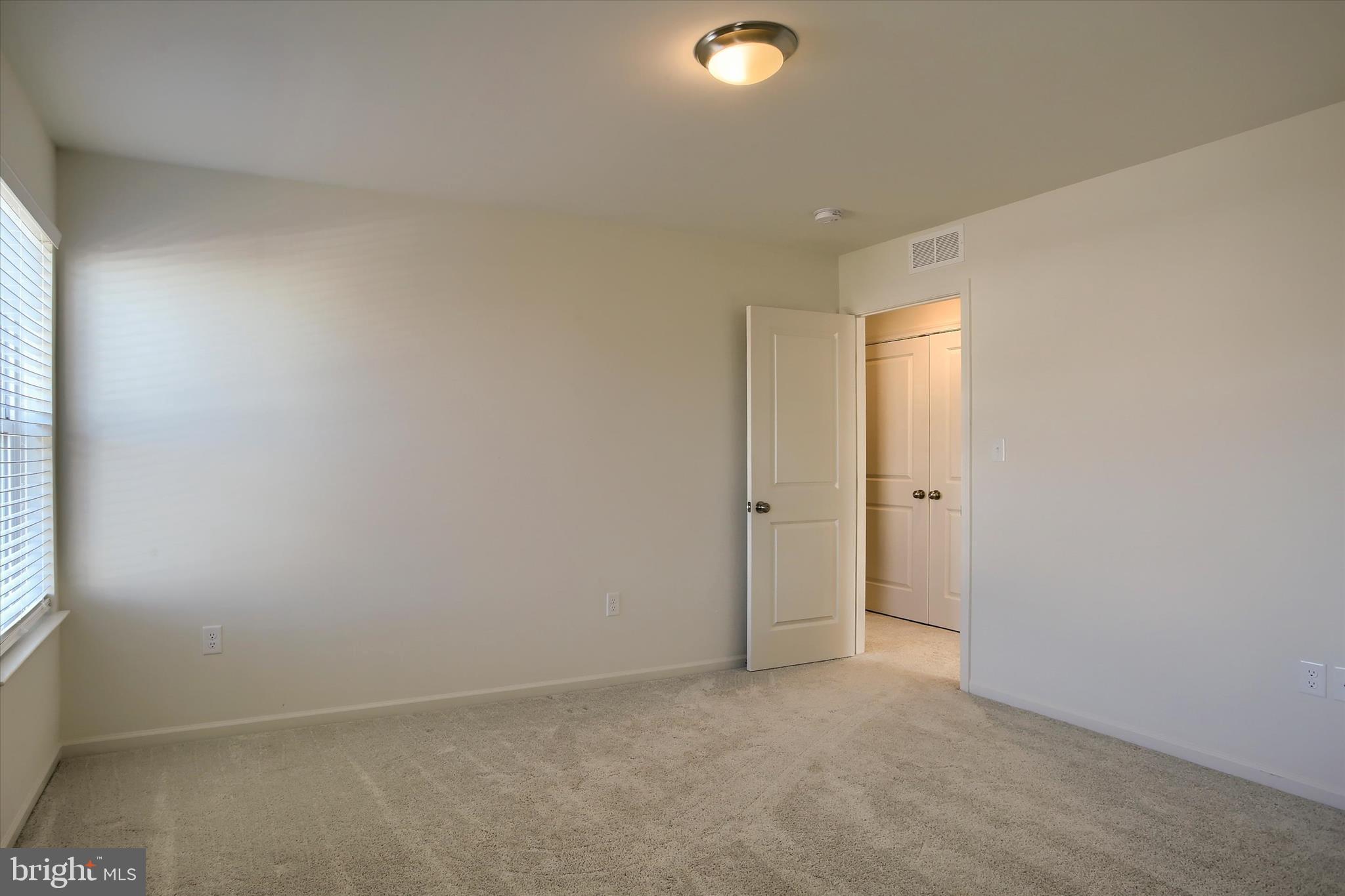 DICKINSON PLACE - Residential
