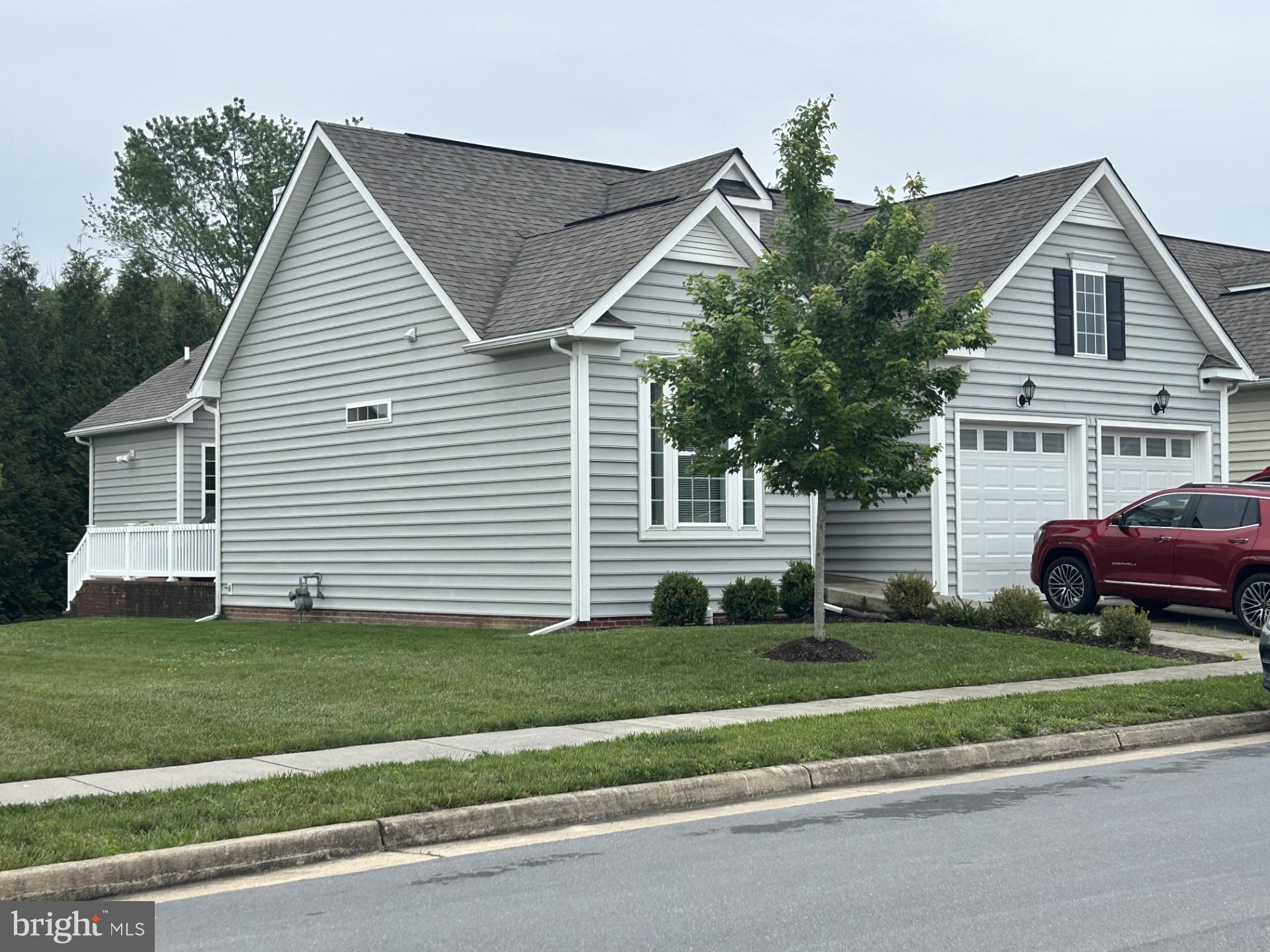 CEDAR MEADOWS - Residential