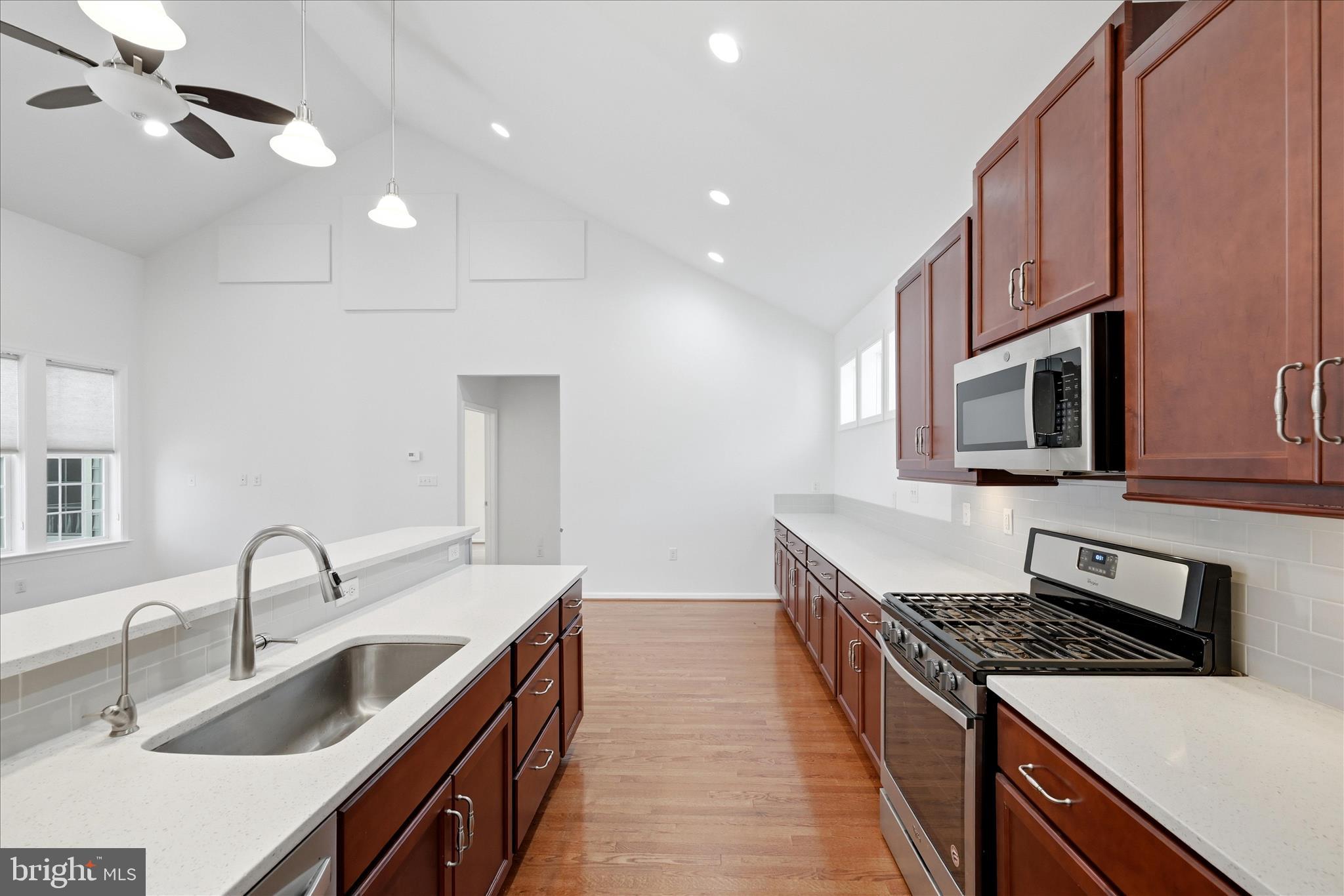 CEDAR MEADOWS - Residential
