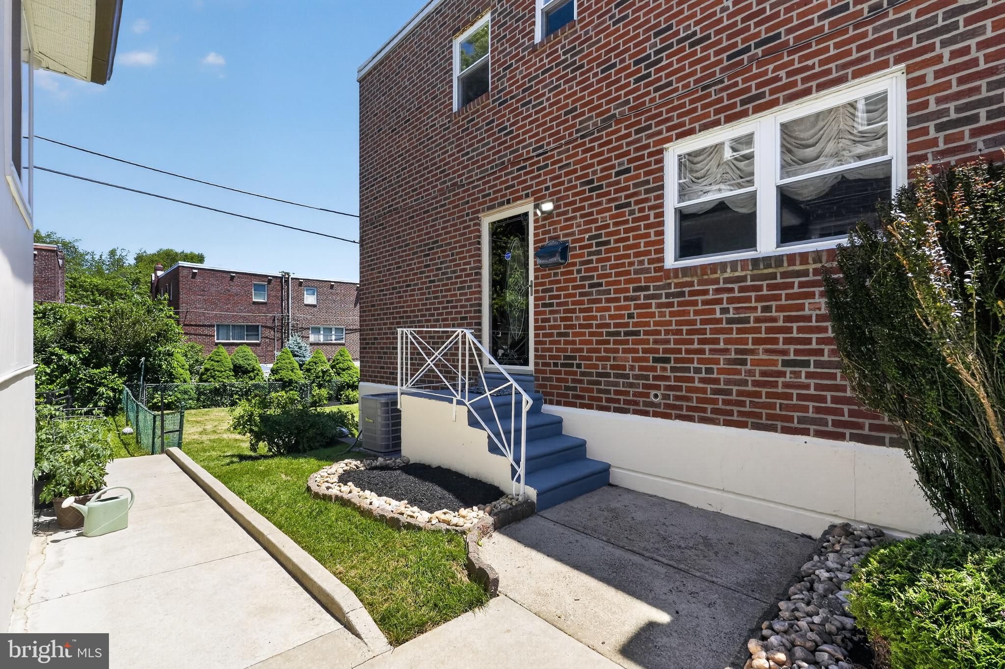 SOMERTON - Residential