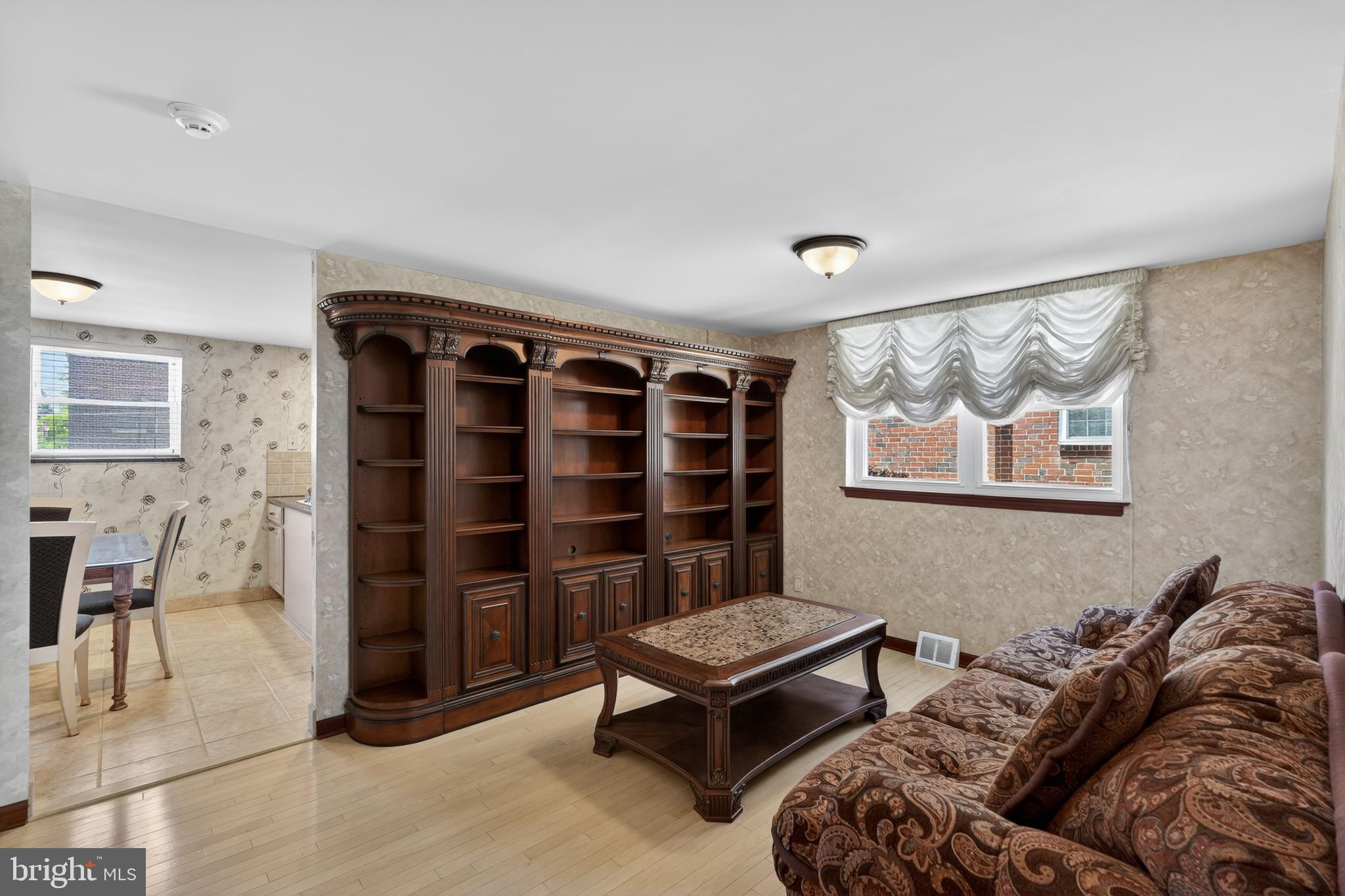 SOMERTON - Residential