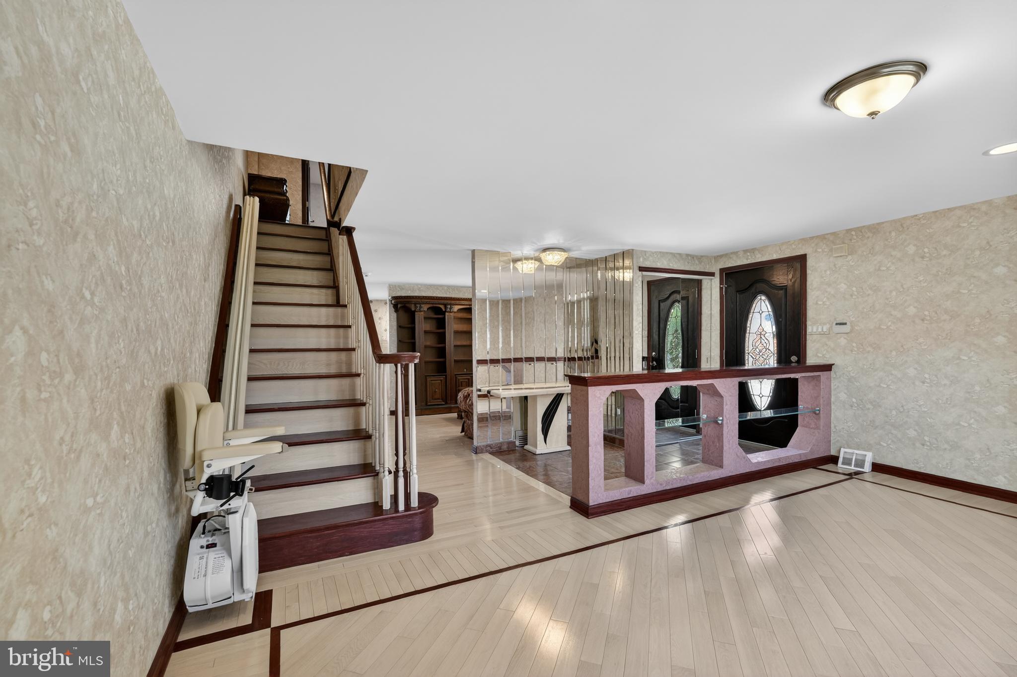 SOMERTON - Residential