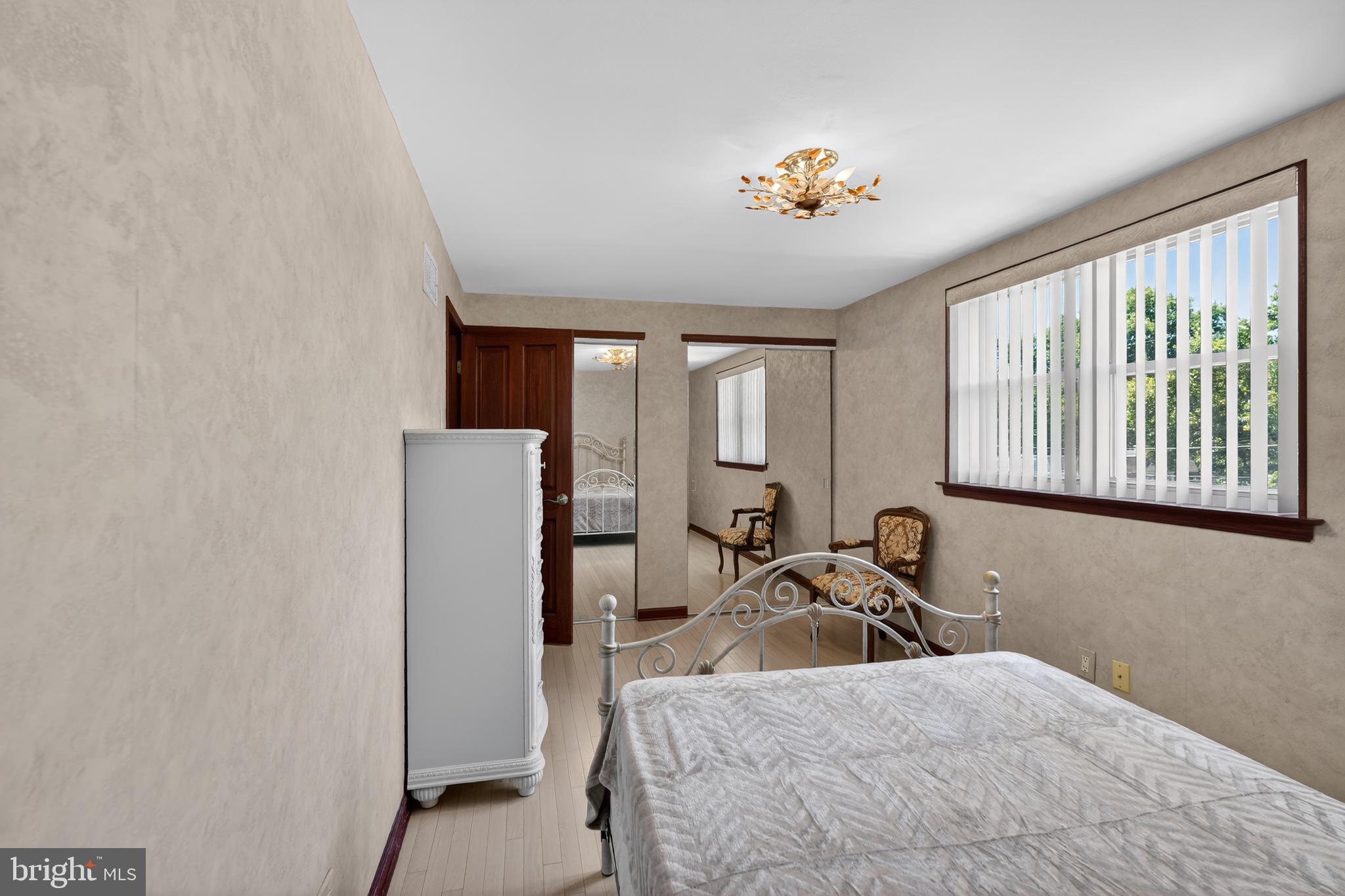 SOMERTON - Residential