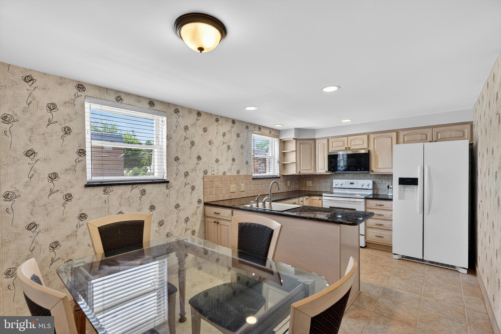 SOMERTON - Residential