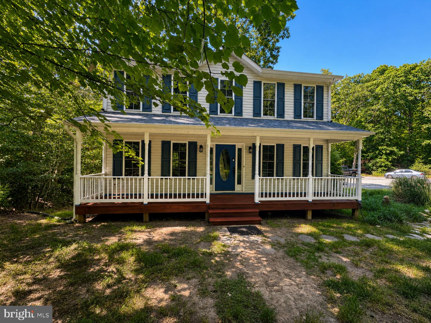COMING SOON | Well maintained two story home on a private cul-de-sac with wooded views and peaceful serenity around. Kitchen opens perfectly to the family room. Large primary suite with ample light.