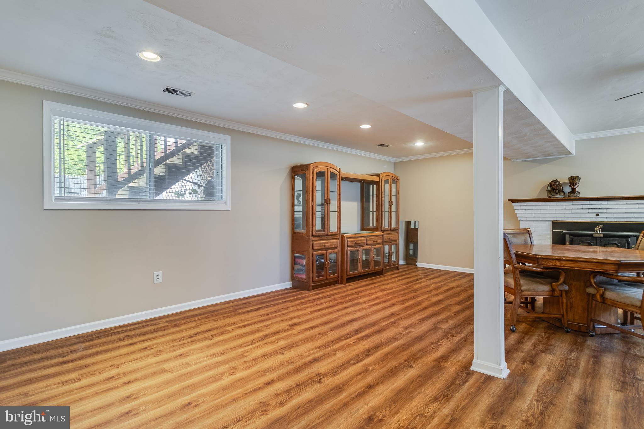 WARBURTON MANOR - Residential