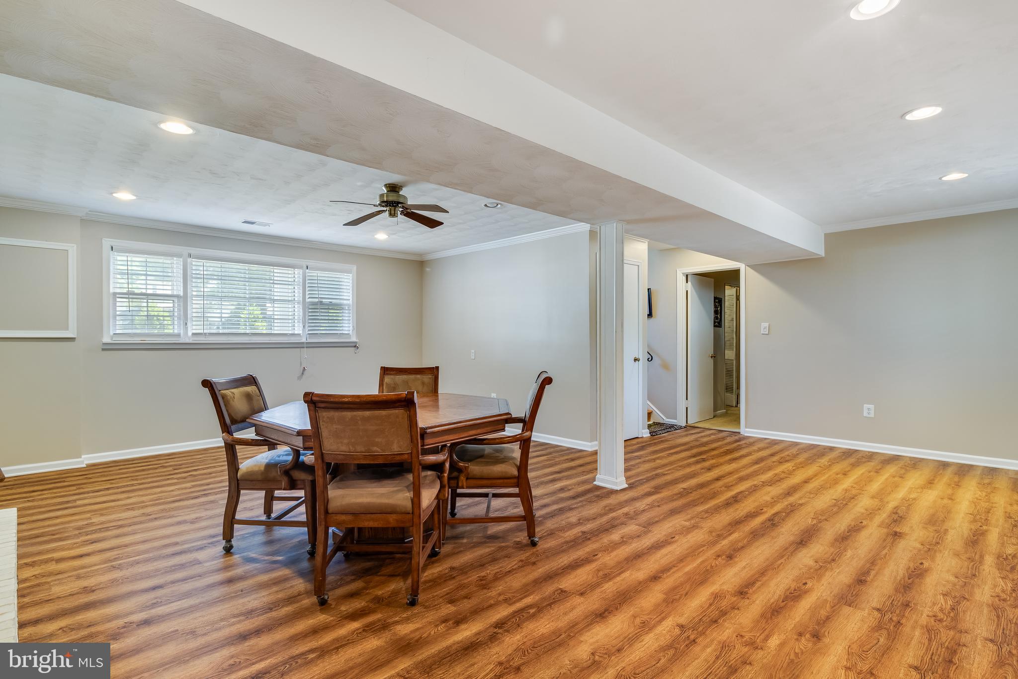 WARBURTON MANOR - Residential