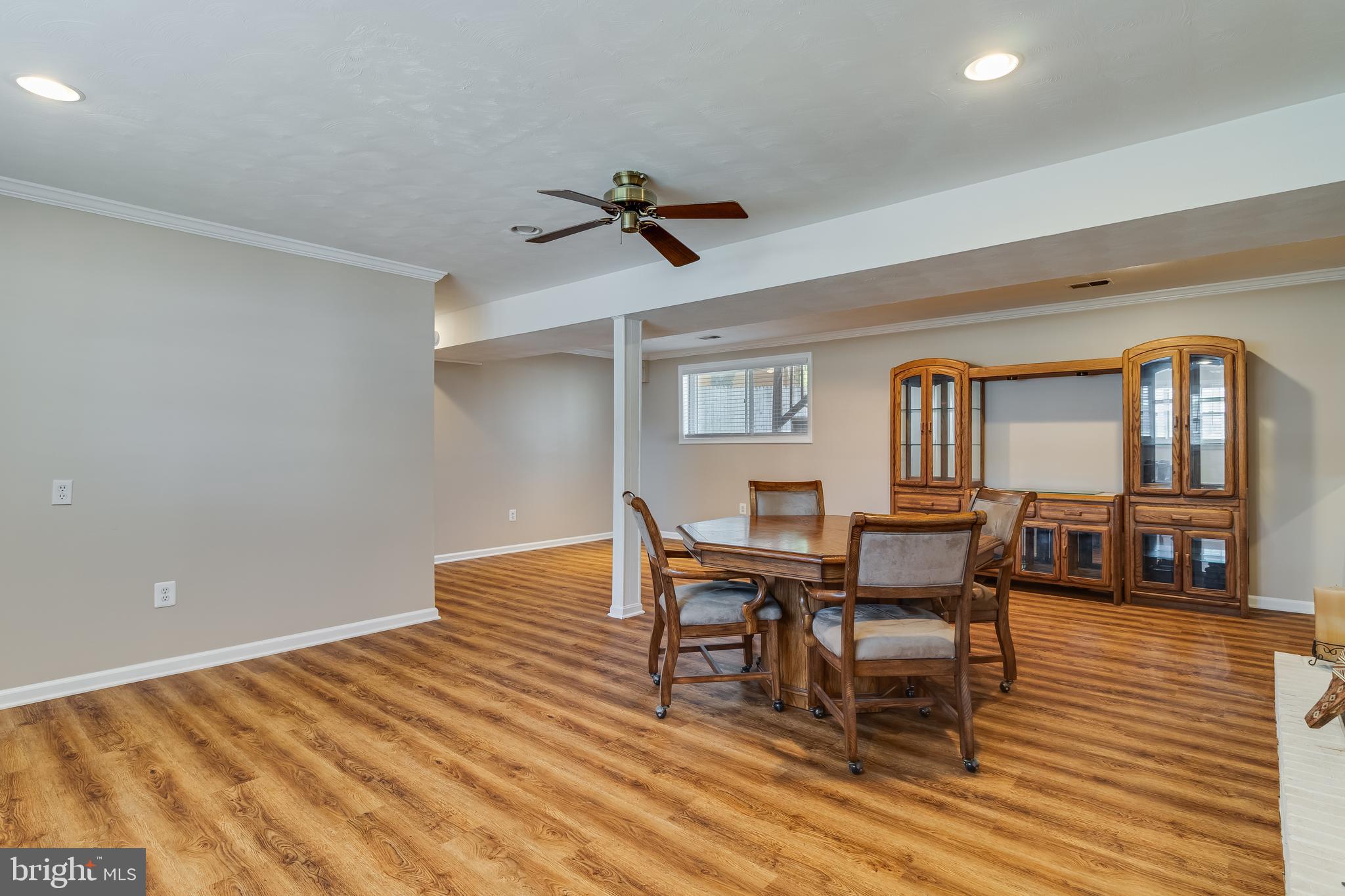 WARBURTON MANOR - Residential