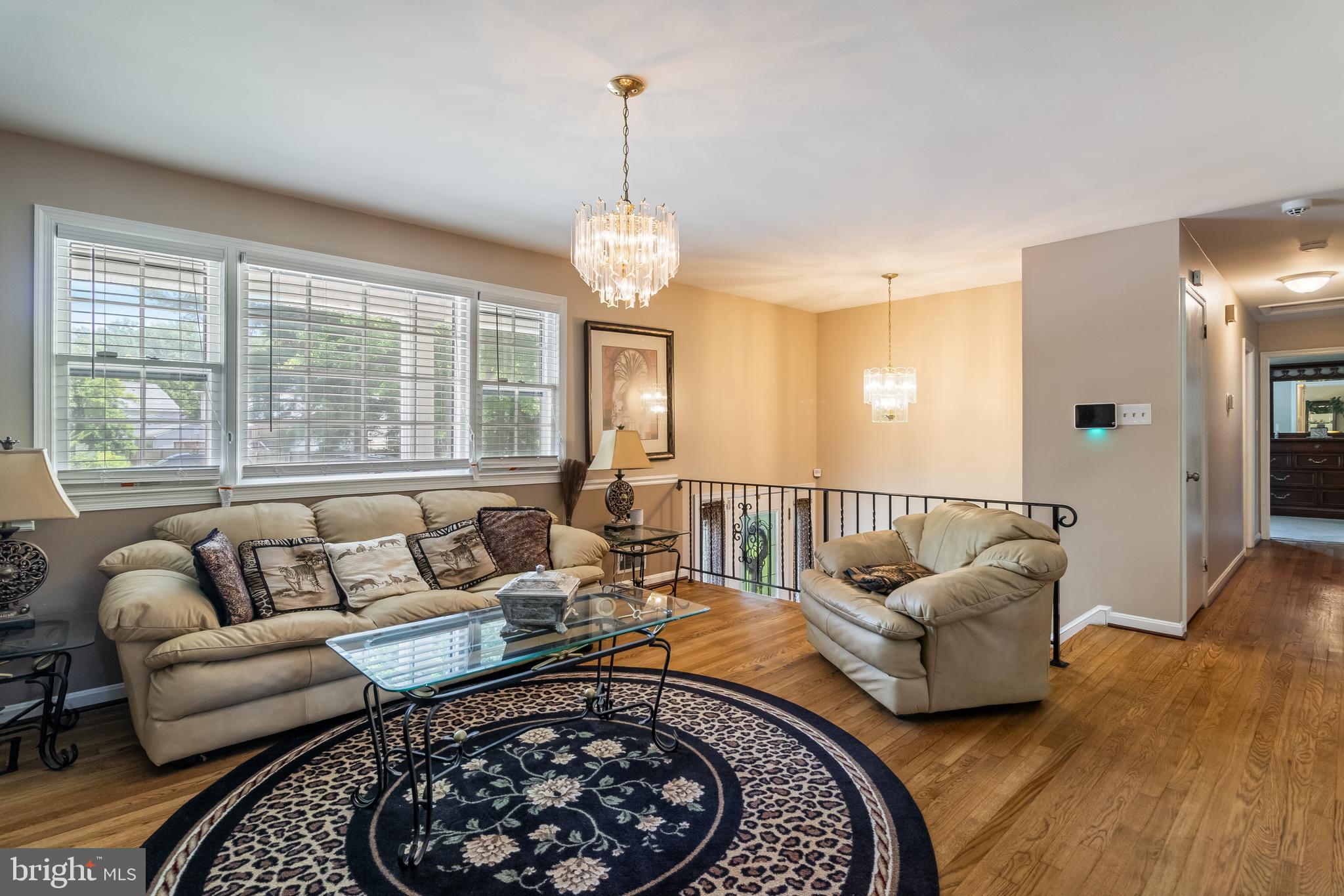 WARBURTON MANOR - Residential